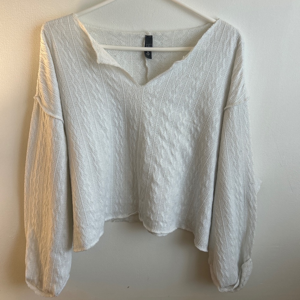 ALYA Sweater